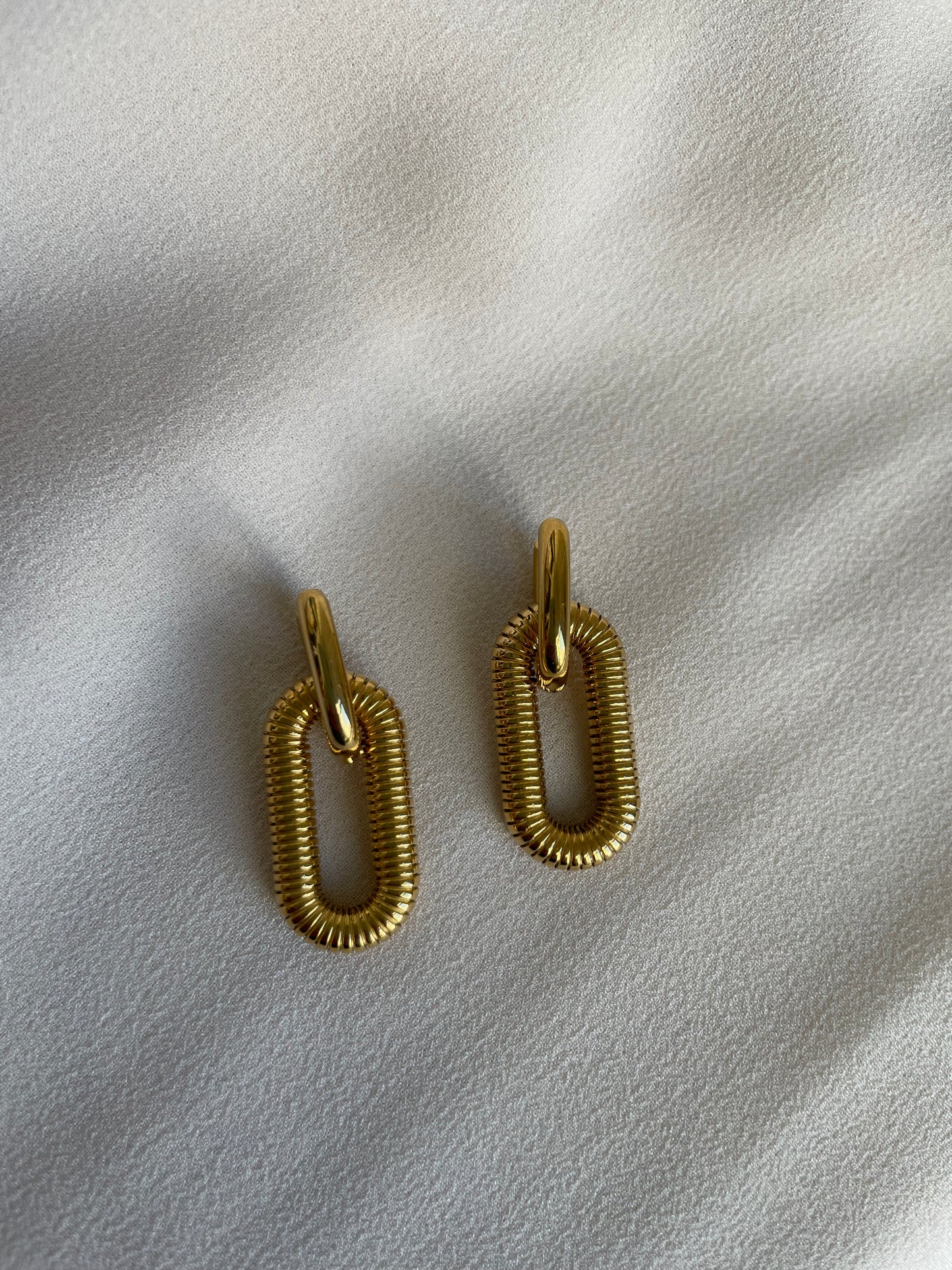 SOPHIE EARRINGS