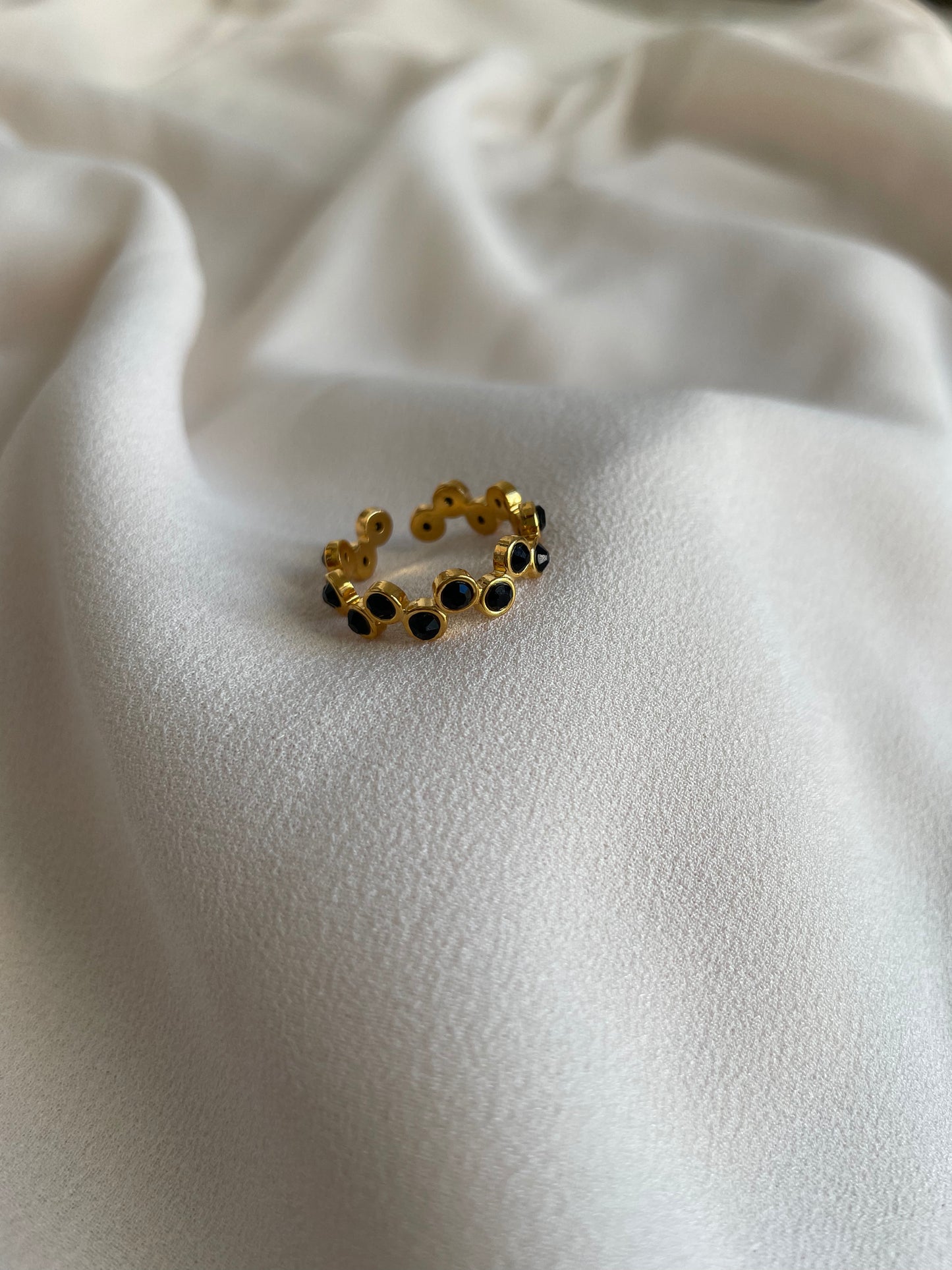 BEE RING
