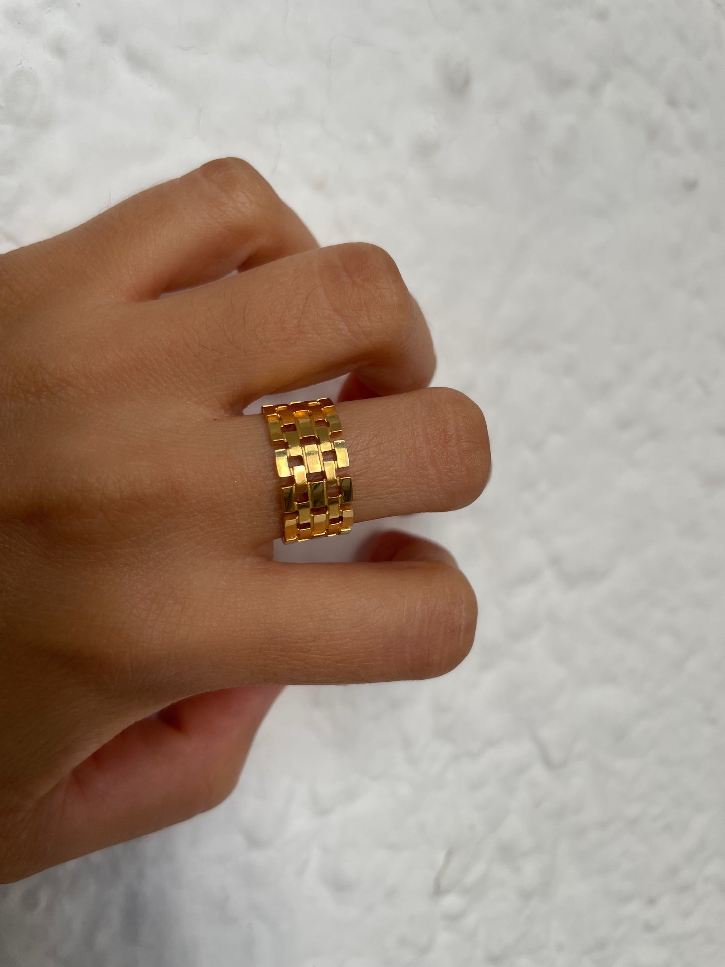 STRAP RING