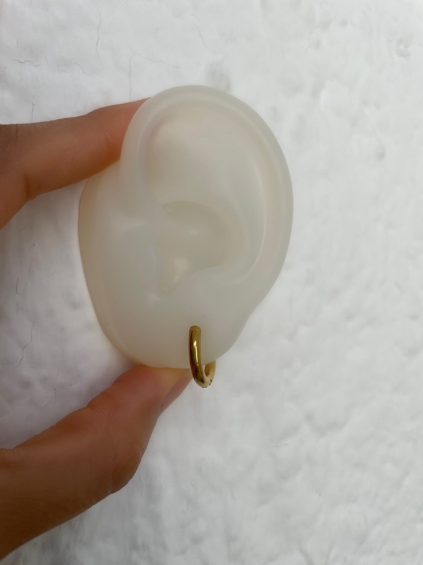 HUGGIE HOOPS